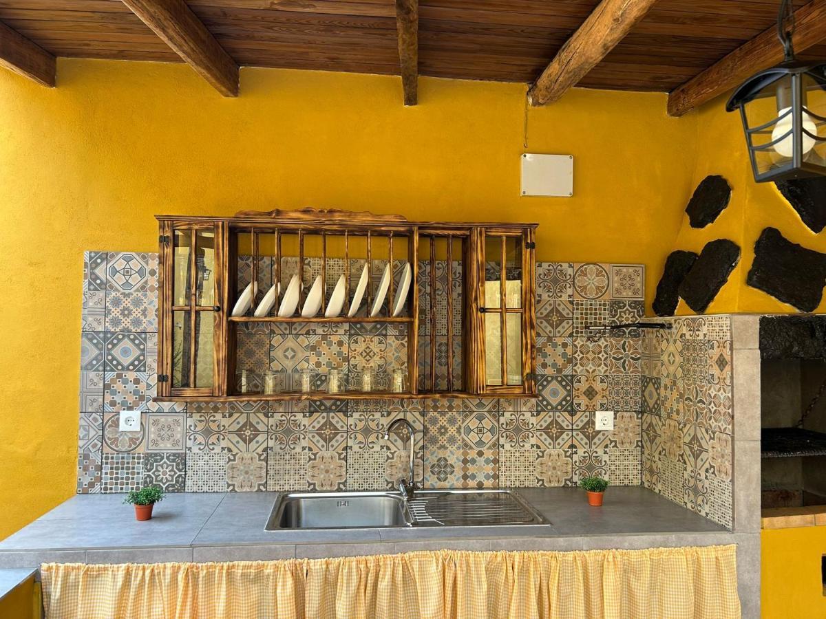 Tradicional Casa Canaria Con Piscina Y Vistas Al Teide Icod De Los Vinos Exterior photo